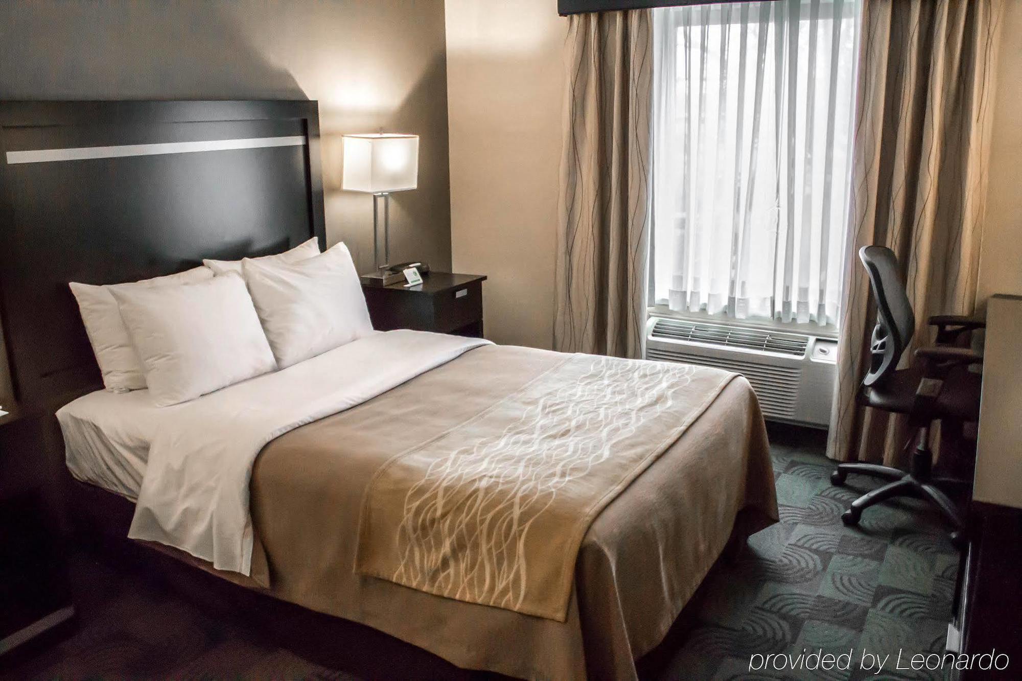 Holiday Inn Express & Suites - Albany Airport - Wolf Road By Ihg Exterior foto